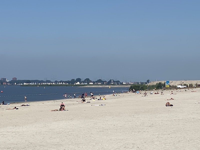 yoga @IJburg beach